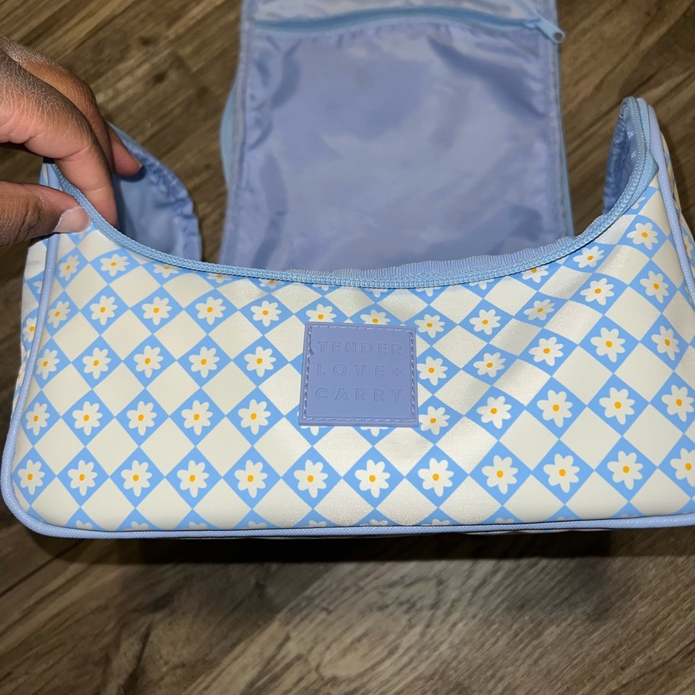 Tender Love + Carry makeup bag